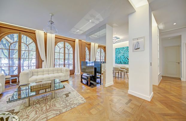 Tout savoir sur cet appartement dans le quartier Gros Caillou, à Paris 7ème - Photo 1