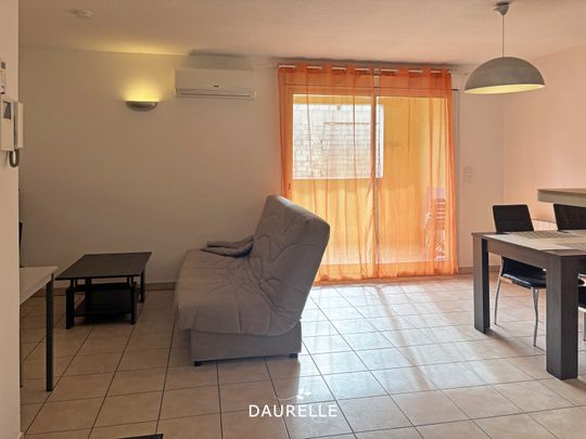 Location Appartement 2 pièces 42m² CHATEAURENARD 13160 - Photo 1