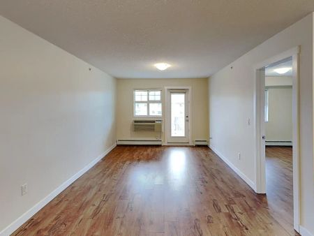 Auburn Landing — 2 Bedroom - Photo 5