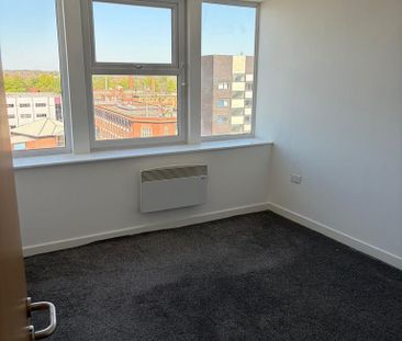 2 bedroom flat to rent - Photo 3