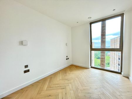 3 Bed Flat, Baddiel House, NW10 - Photo 3