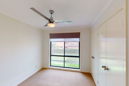 7 Rosewood Crescent, Fletcher NSW 2287 - Photo 2