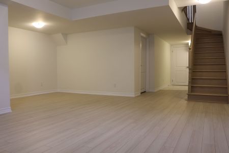 For Lease - 5 Harvey Bunker Crescent, Markham, Ontario - Photo 3