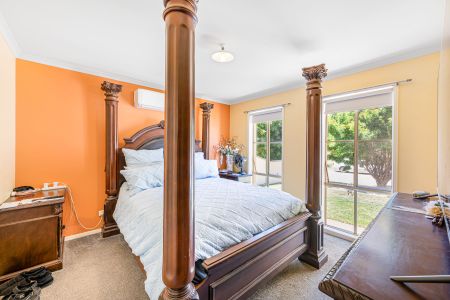 Three Bedroom Family Home In Ideal Location - Photo 5