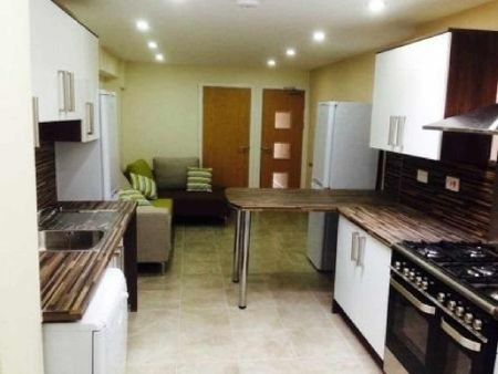 8 bedroom house share to rent - Photo 5