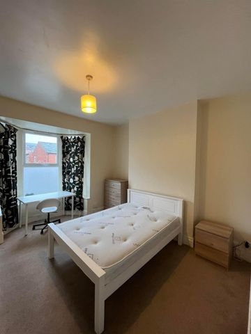 5 Bedroom Terraced To Rent in Arboretum - Photo 4