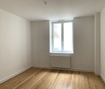 Location Appartement 4 pièces 97m² SARREGUEMINES 57200 - Photo 1