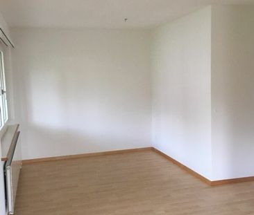 Behagliche 2.5?Zimmer-Wohnung im 3. OG mit Balkon in Jonschwil - Photo 2