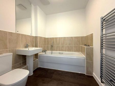 2 bedroom apartment to rent - Photo 4