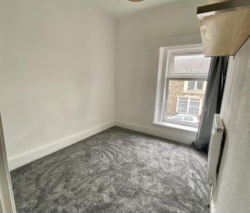 Room For Rent John Street, Pontypridd - Photo 2