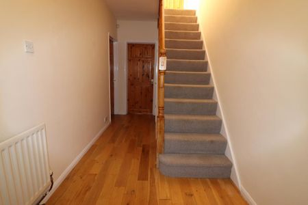 3 bedroom semi-detached house to rent - Photo 2