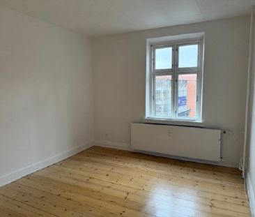 Skøn 3-værelses lejlighed i hjertet af Odense centrum. - Foto 2