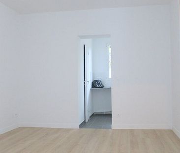 Location Appartement SURESNES - - Photo 1