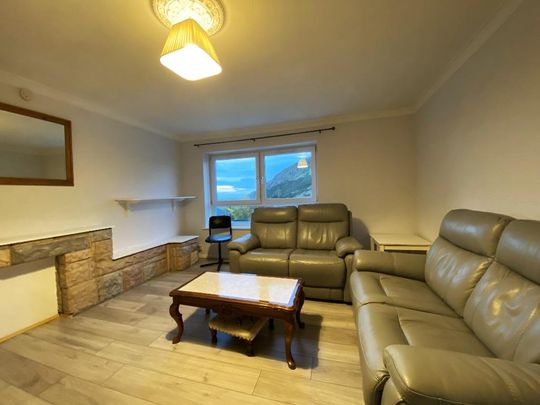 3 bedroom flat to rent - Photo 1
