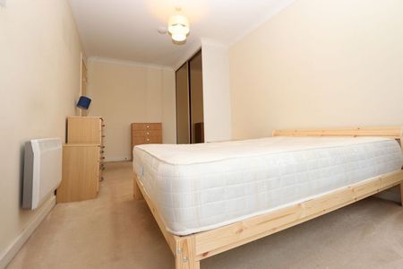 Room in a Shared Flat, Boardwalk Place, E14 - Photo 2