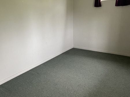 For Rent – Spacious 3-Bedroom, 2-Bathroom Home in Masterton - Photo 3