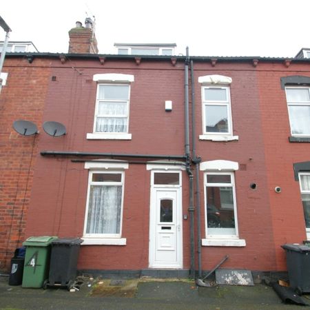3 bedroom terraced house to rent - Photo 4
