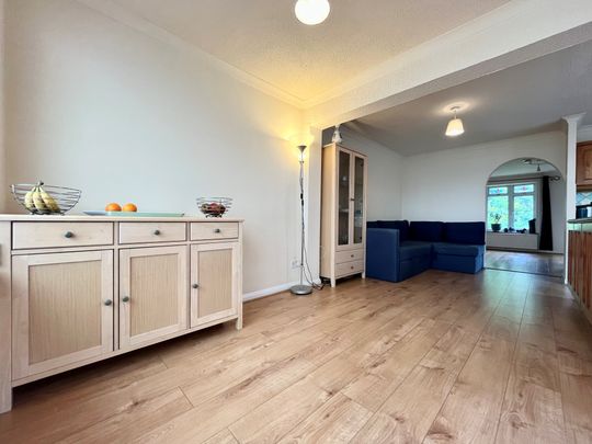 3 bedroom semi-detached house to rent - Photo 1