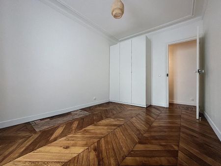 Tout savoir sur cet appartement dans le quartier Rennes, à Paris 6ème - Photo 2