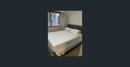 BEAUTIFLLY FURNISHED 2 Bedrooms 2 Bathrooms - luxury living - Photo 5