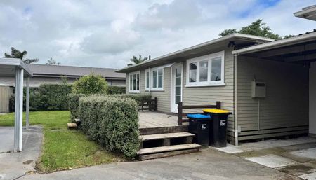 Renovated Character Cottage - Photo 4