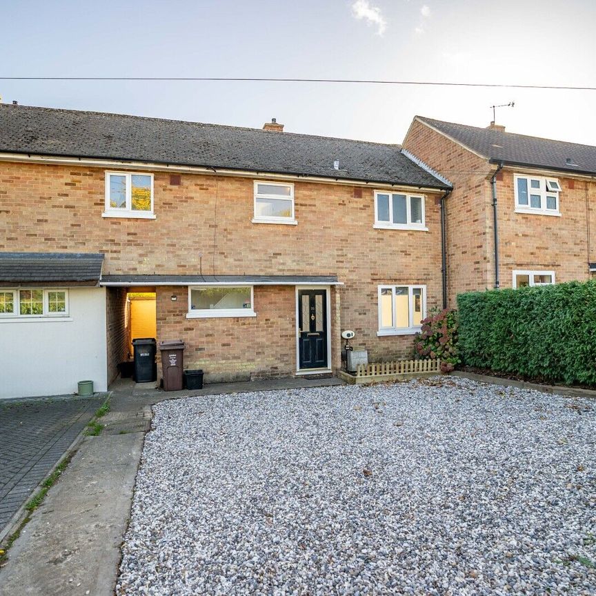 Available unfurnished from 17/10/2025 - Photo 1