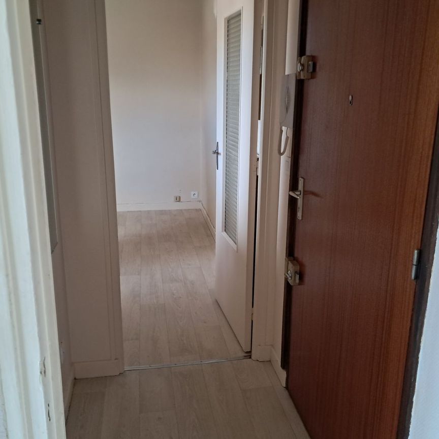 Location Appartement 1 pièce 20m² SENS 89100 - Photo 1