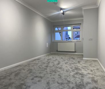 4 bedroom townhouse to rent - Photo 3