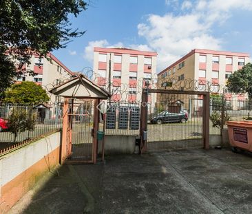 Apartamento com 1 quarto e 37m² para alugar em Jardim Leopoldina, P... - Photo 1