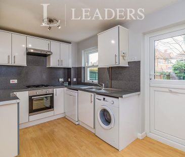 2 bedroom terraced house to rent - Photo 1