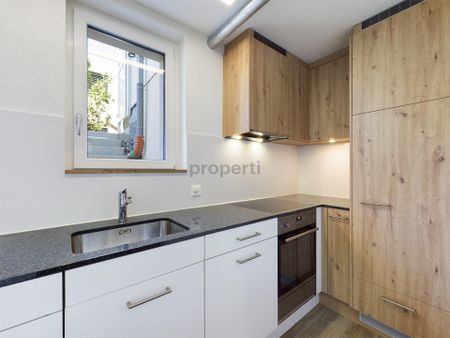 Charmante 2.5-Zimmer Wohnung in ruhigem Einfamilienhaus-Wohnquartier - Foto 2