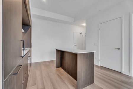 For Lease - 2 David Eyer Road Unit# 1428, Richmond Hill, Ontario - Photo 5