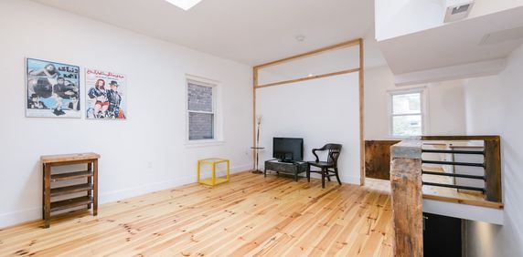 2 Bed / 1 Bath home in the Annex - Photo 2