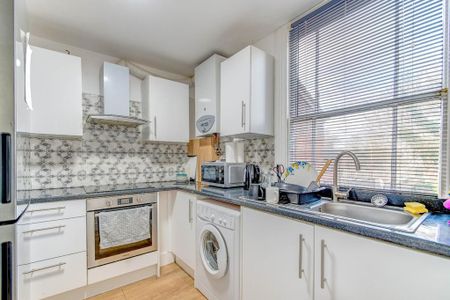 1 bedroom apartment to rent - Photo 2