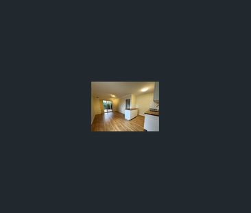 Simple Ground-Level Unit in Prime Claremont Location - Photo 3