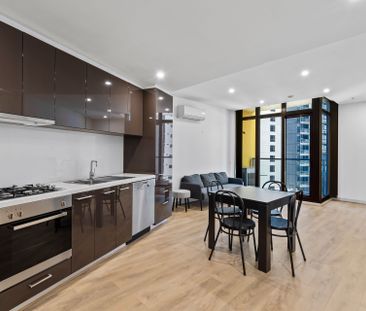 Spacious Southbank Apartment In Perfect Location - Photo 2