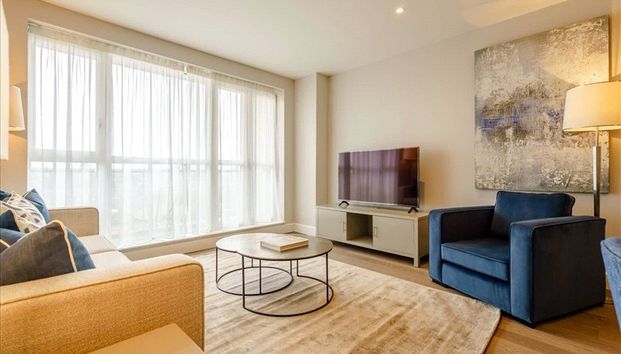 Circus Apartments, Canary Wharf - Photo 1