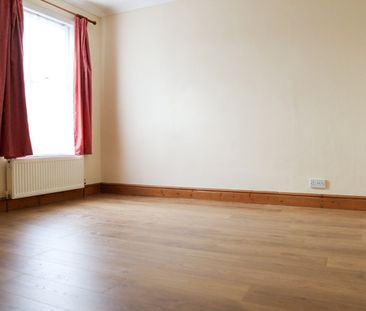 4 Bed End Terrace, Vicarage Road, CR0 - Photo 2