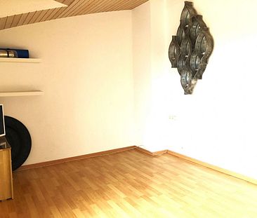 Tolle möblierte 2,5 Zimmer Penthouse-Wohnung mit 2 Balkonen, Aufzug, Einbauküche ab sofort - Foto 6