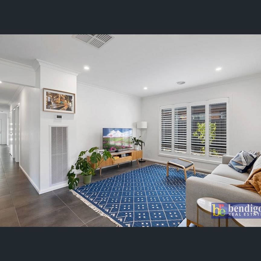 35 Ucres Way, Golden Square, Vic 3555 - Photo 1