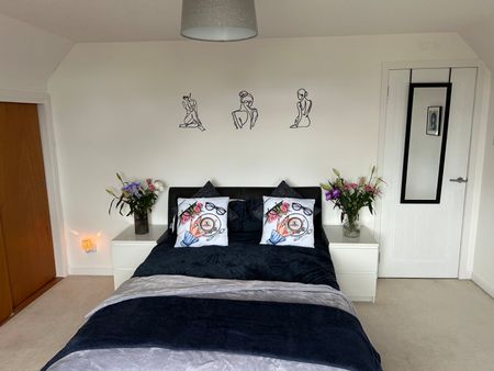 3 bedroom detached house to rent - Photo 4