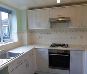 2 bedroom terraced house to rent - Photo 4