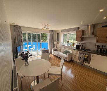 2 Bed Flat, Sullivan Court, E3 - Photo 1
