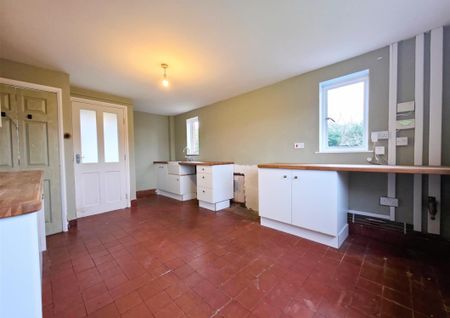 2 Stone Cottages, Six Ashes Road, Six Ashes, Bridgnorth - Photo 3