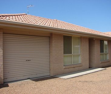 2/3 Acacia Drive, 2333, Muswellbrook Nsw - Photo 2