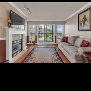 2 bedroom waterfront apartment Harrison Hotsprings - Photo 1