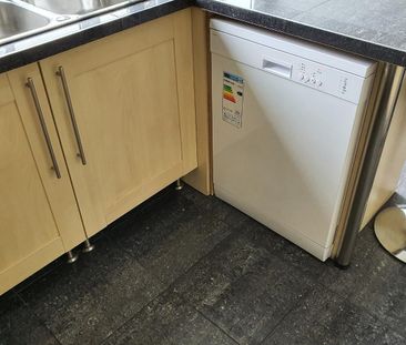 3 bedroom detached bungalow to rent - Photo 6