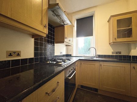 Parkinson Road, Bradford, Denholme - Photo 2