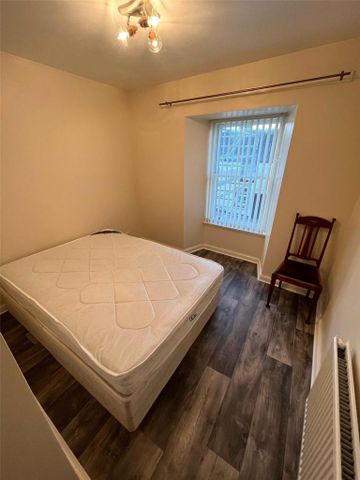 4 bedroom terraced house to rent - Photo 3