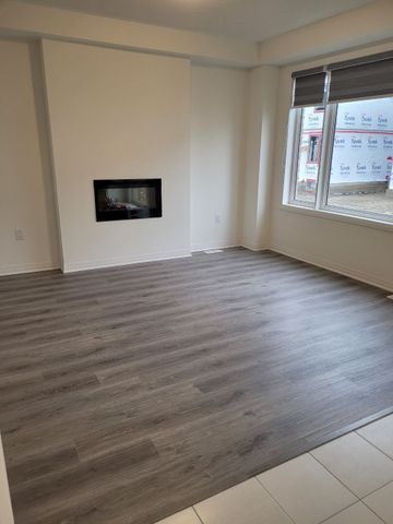 For Lease - 46 Copperhill Heights, Barrie, Ontario - Photo 5